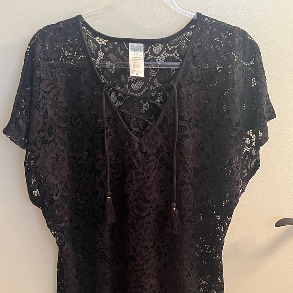 Black Lace coverup - Picture 2 of 5